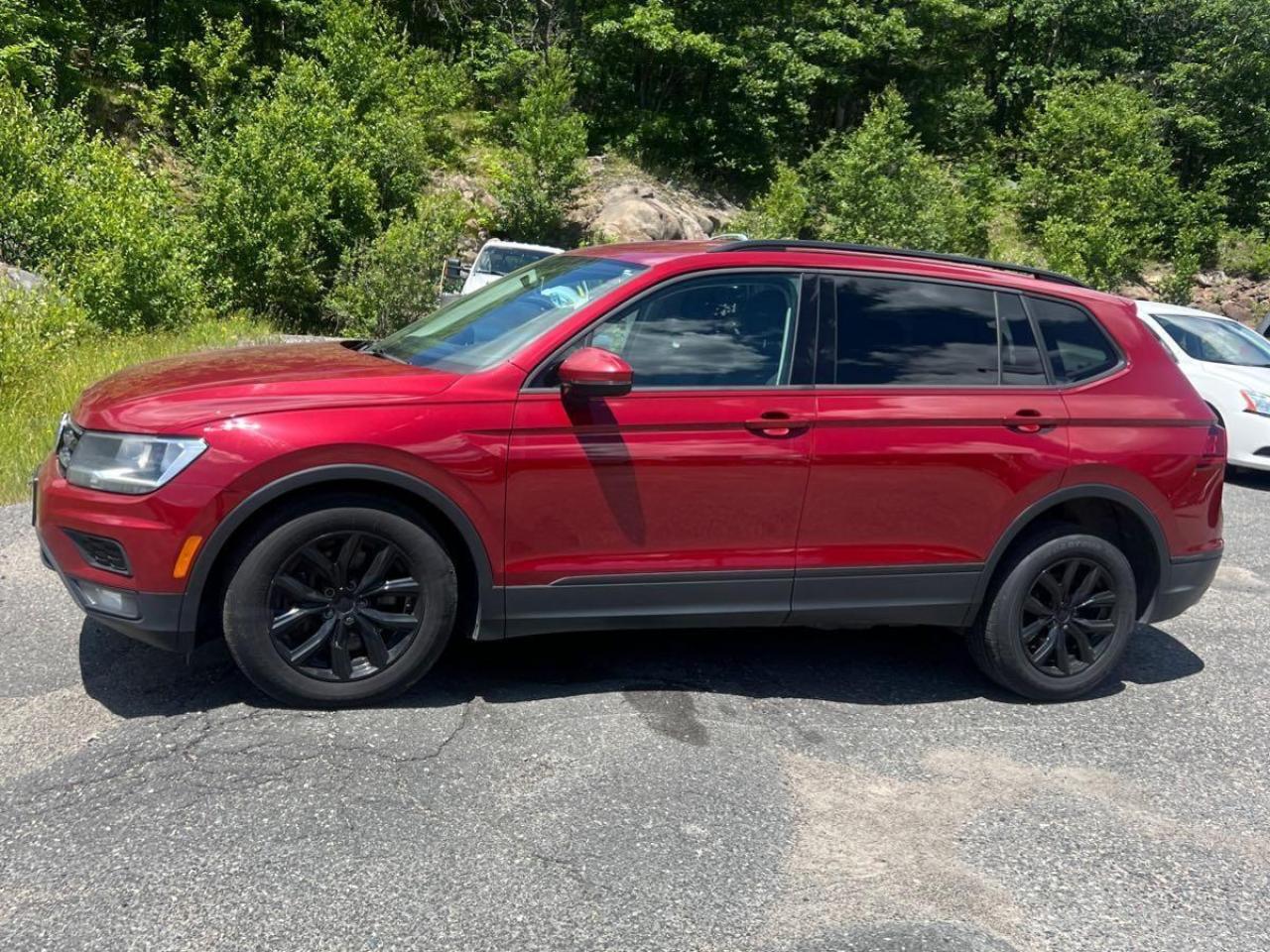 2018 Volkswagen Tiguan Trendline 4Motion - Photo #2