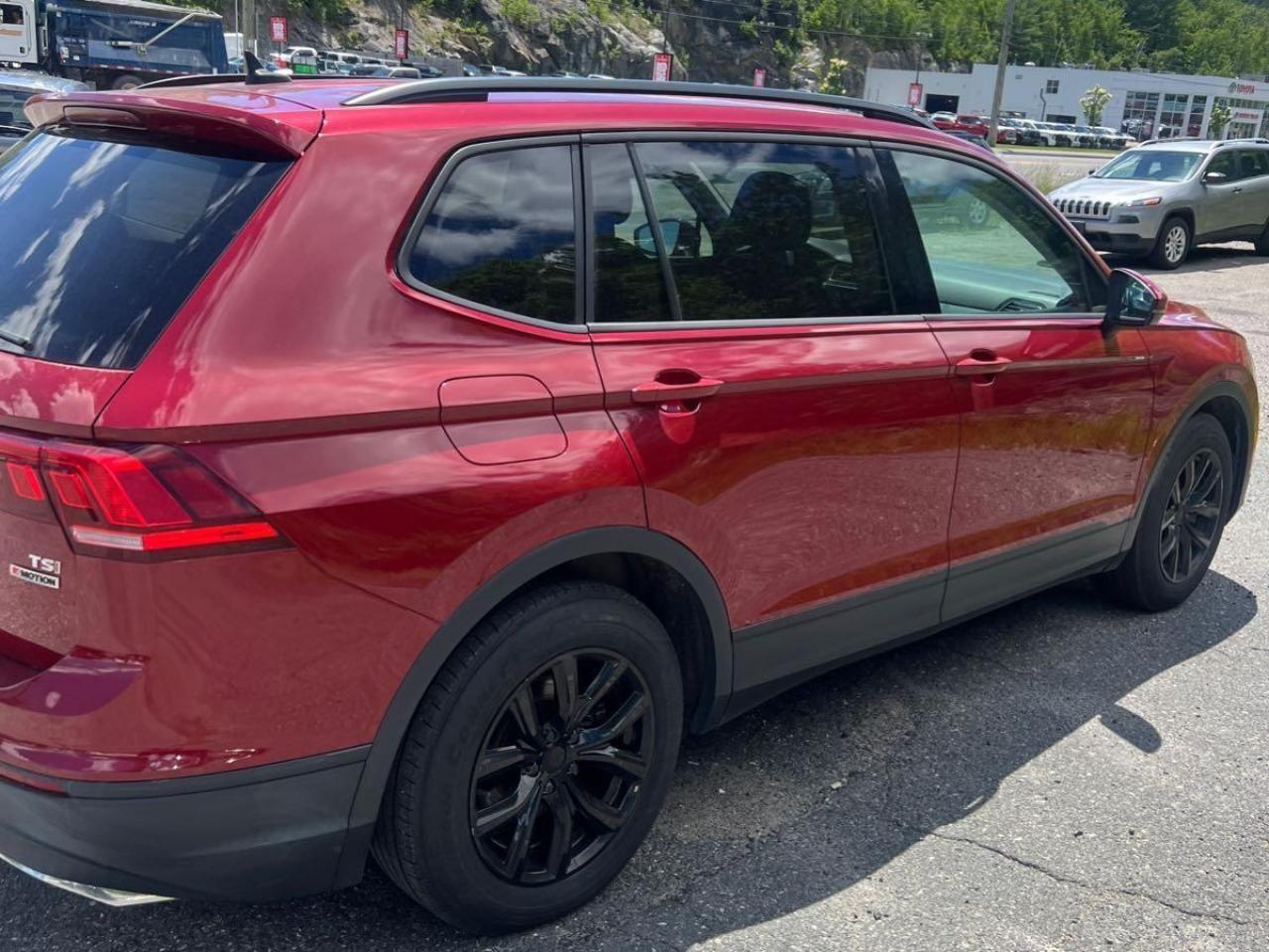 2018 Volkswagen Tiguan Trendline 4Motion - Photo #4