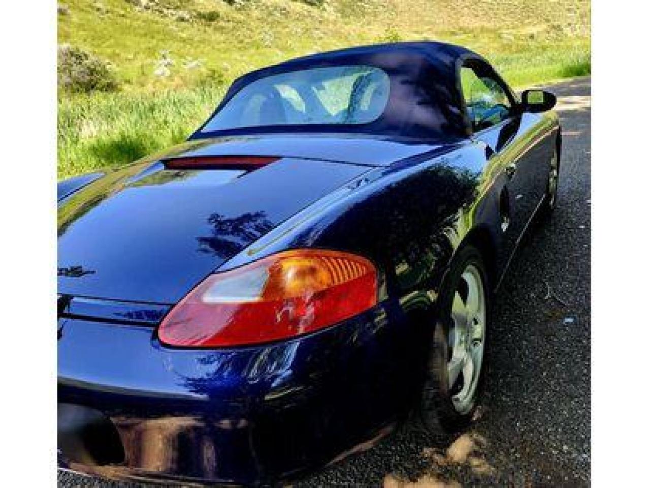 2001 Porsche Boxster BOXTER, SUPER LOW KM, MANUAL 5 SPEED, #186 Photo3