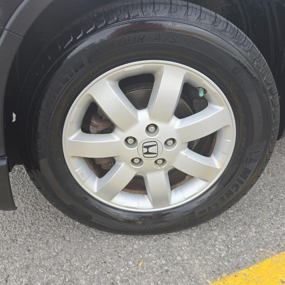 2010 Honda CR-V 2WD 5dr LX Photo3