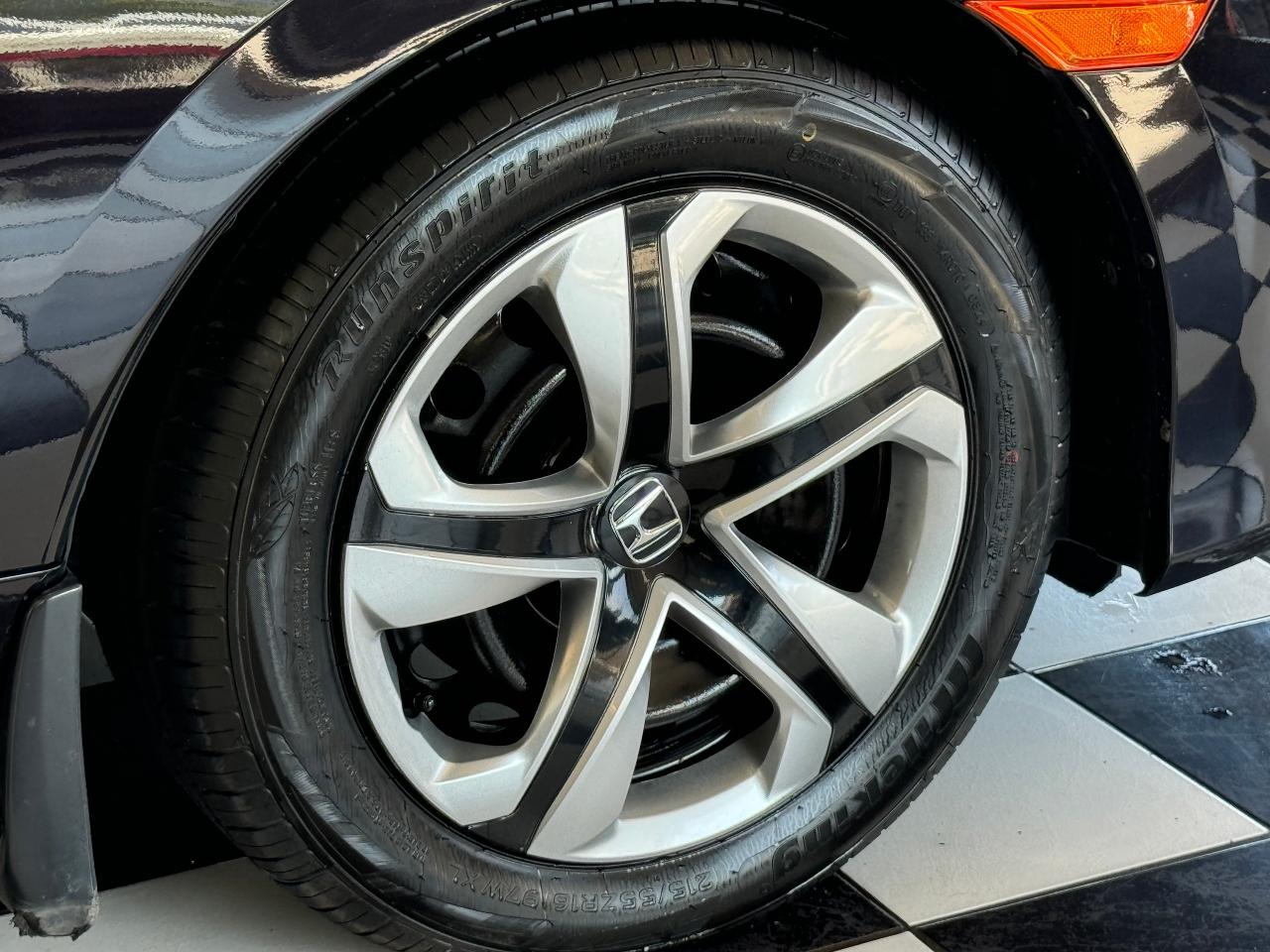 2016 Honda Civic LX+Camera+ApplePlay+New Tires+CLEAN CARFAX - Photo #50