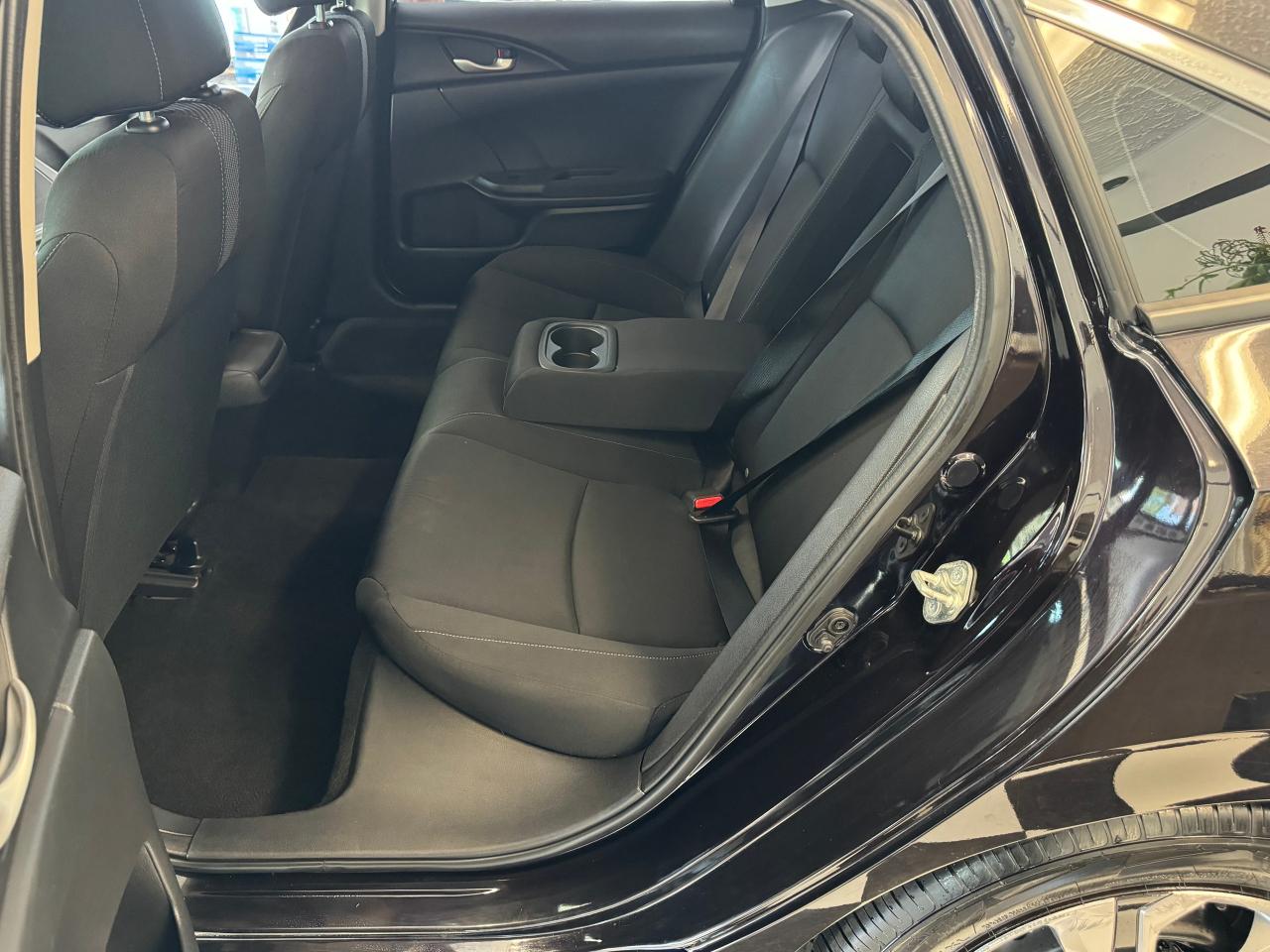 2016 Honda Civic LX+Camera+ApplePlay+New Tires+CLEAN CARFAX Photo23