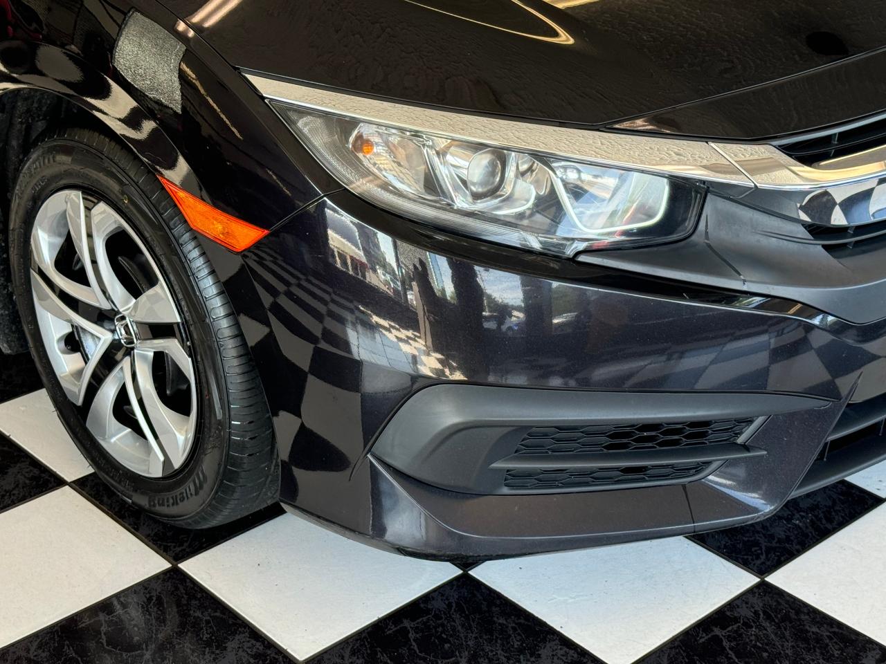 2016 Honda Civic LX+Camera+ApplePlay+New Tires+CLEAN CARFAX Photo33