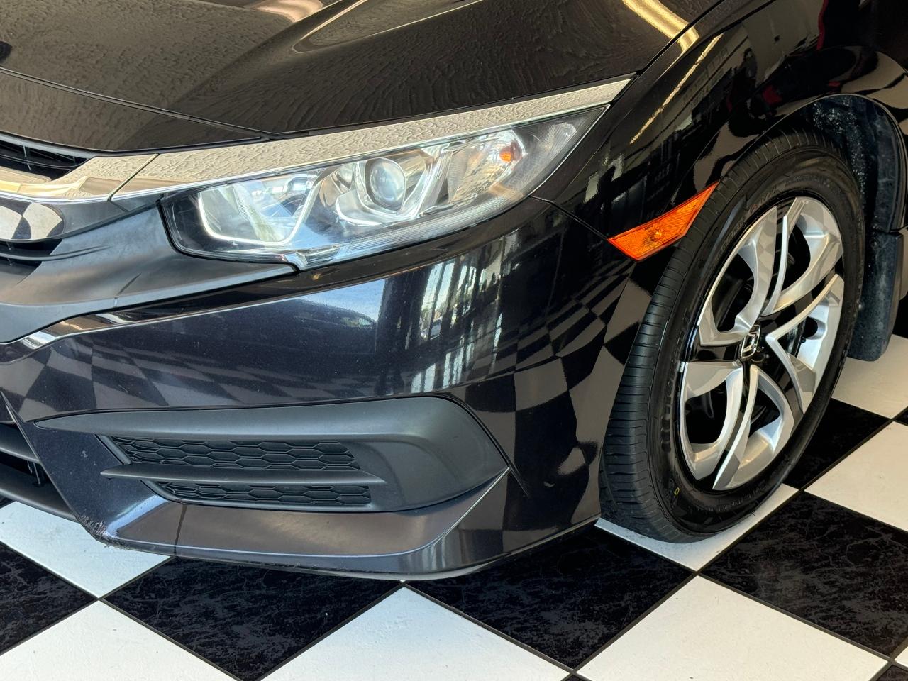 2016 Honda Civic LX+Camera+ApplePlay+New Tires+CLEAN CARFAX Photo34