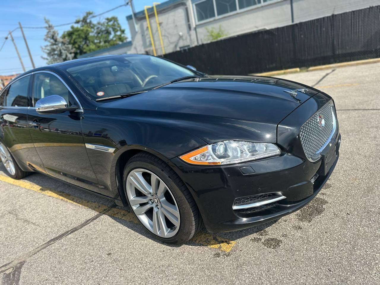 2013 Jaguar XJ  - Photo #1