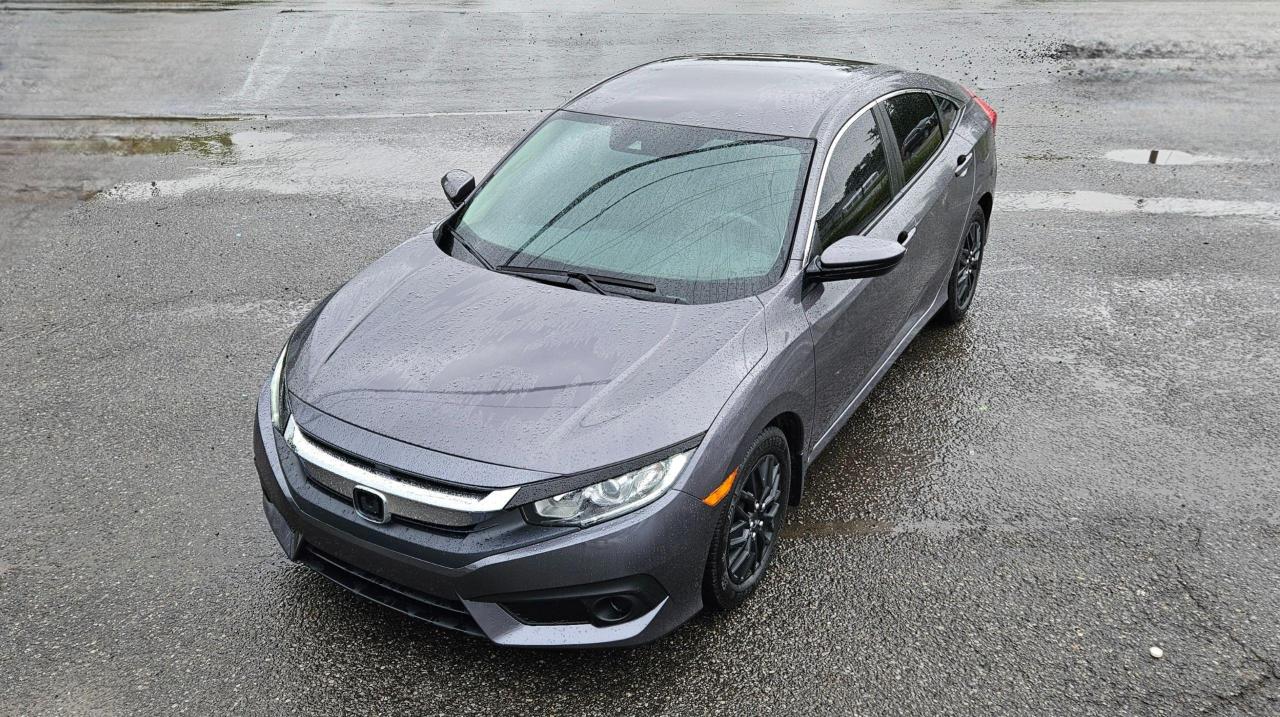 2018 Honda Civic SE - Photo #2
