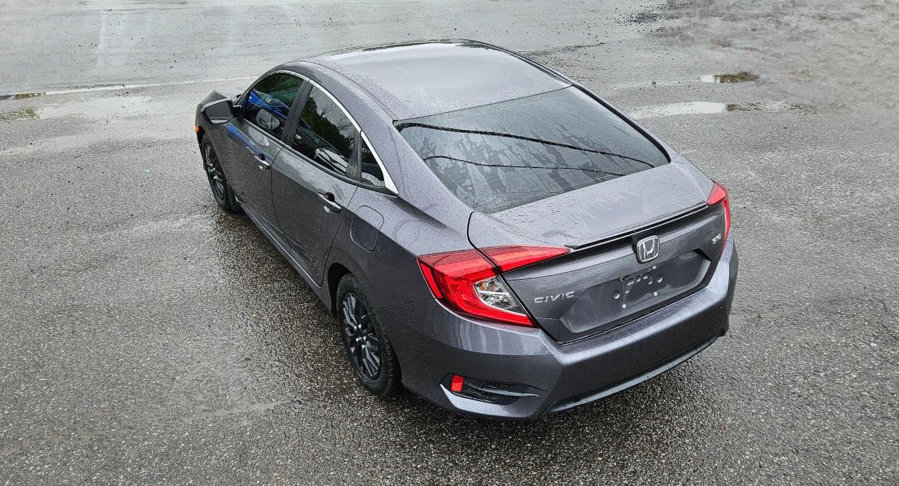 2018 Honda Civic SE - Photo #3