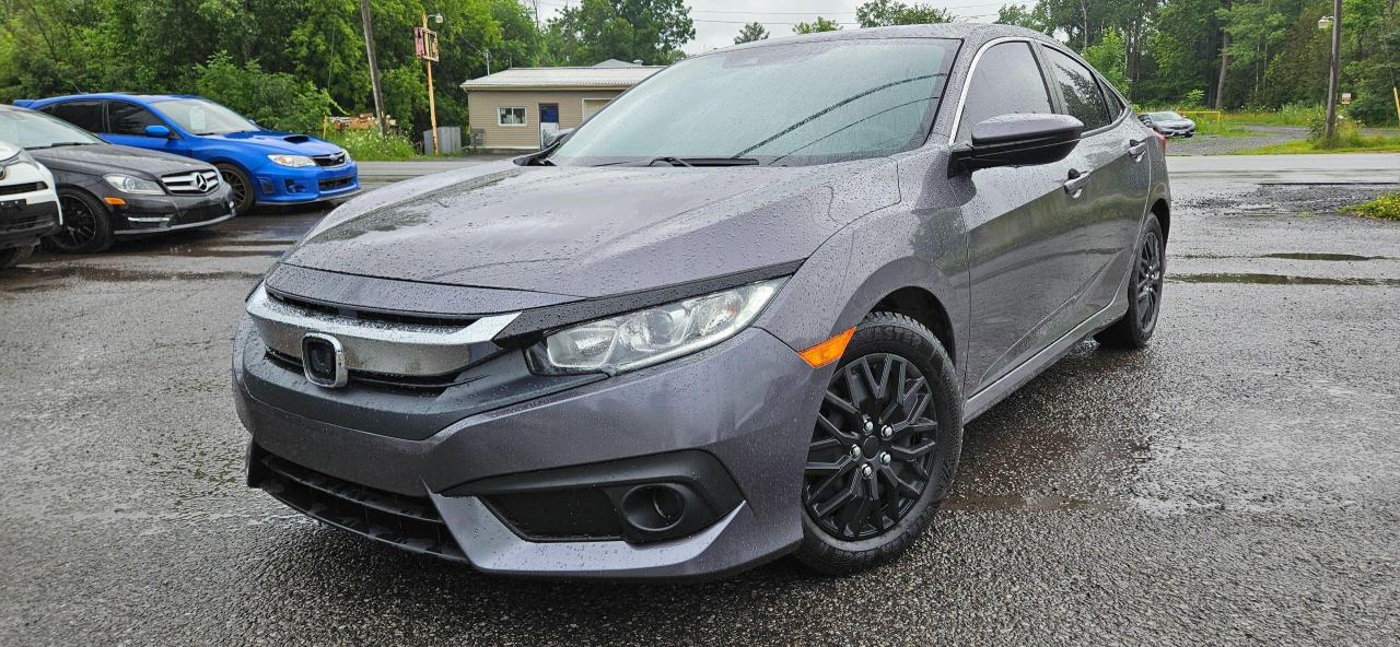 2018 Honda Civic SE - Photo #4