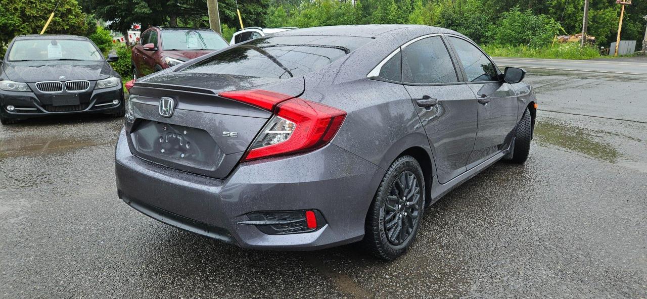 2018 Honda Civic SE - Photo #5