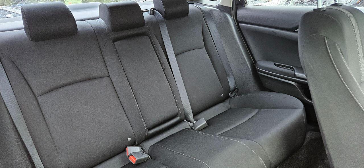 2018 Honda Civic SE - Photo #12
