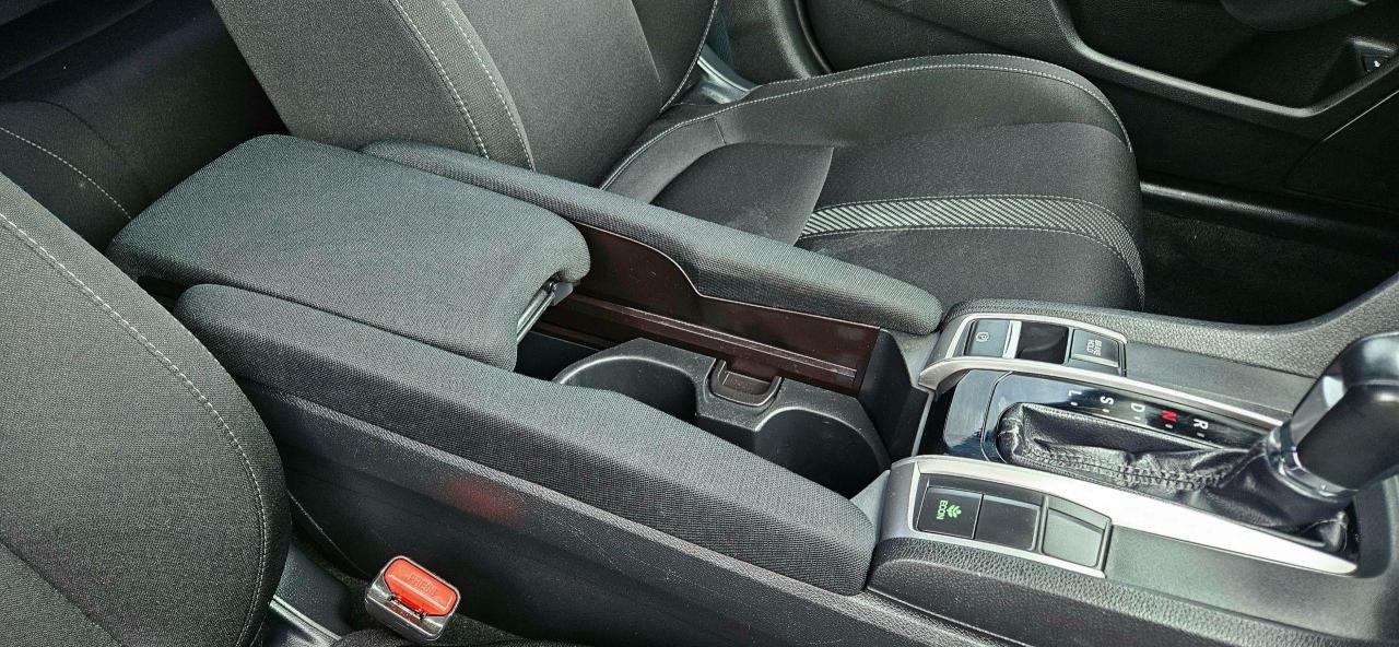2018 Honda Civic SE - Photo #18