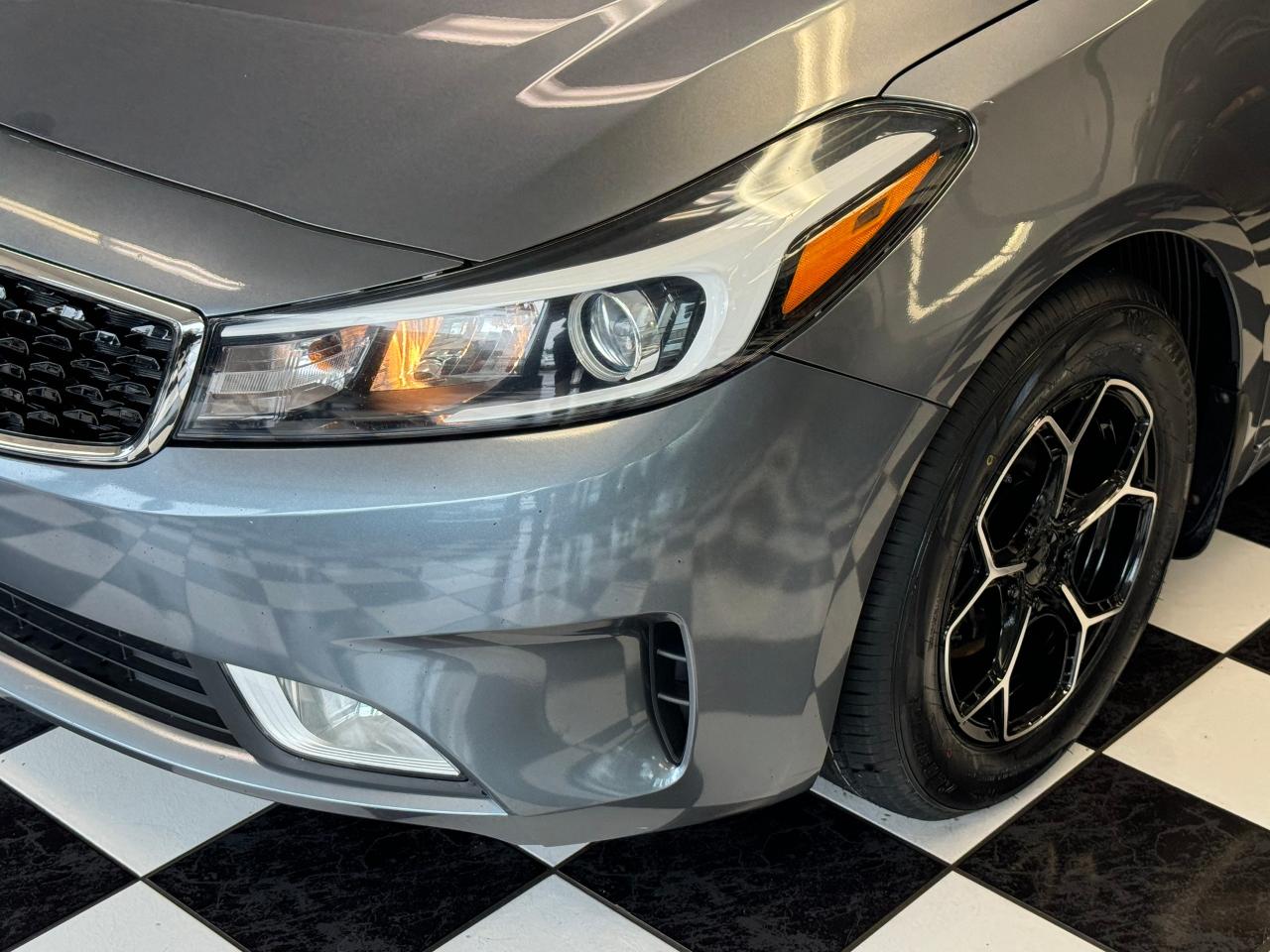 2017 Kia Forte LX+New Tires+Camera+ApplePlay+A/C+Remote Start - Photo #34