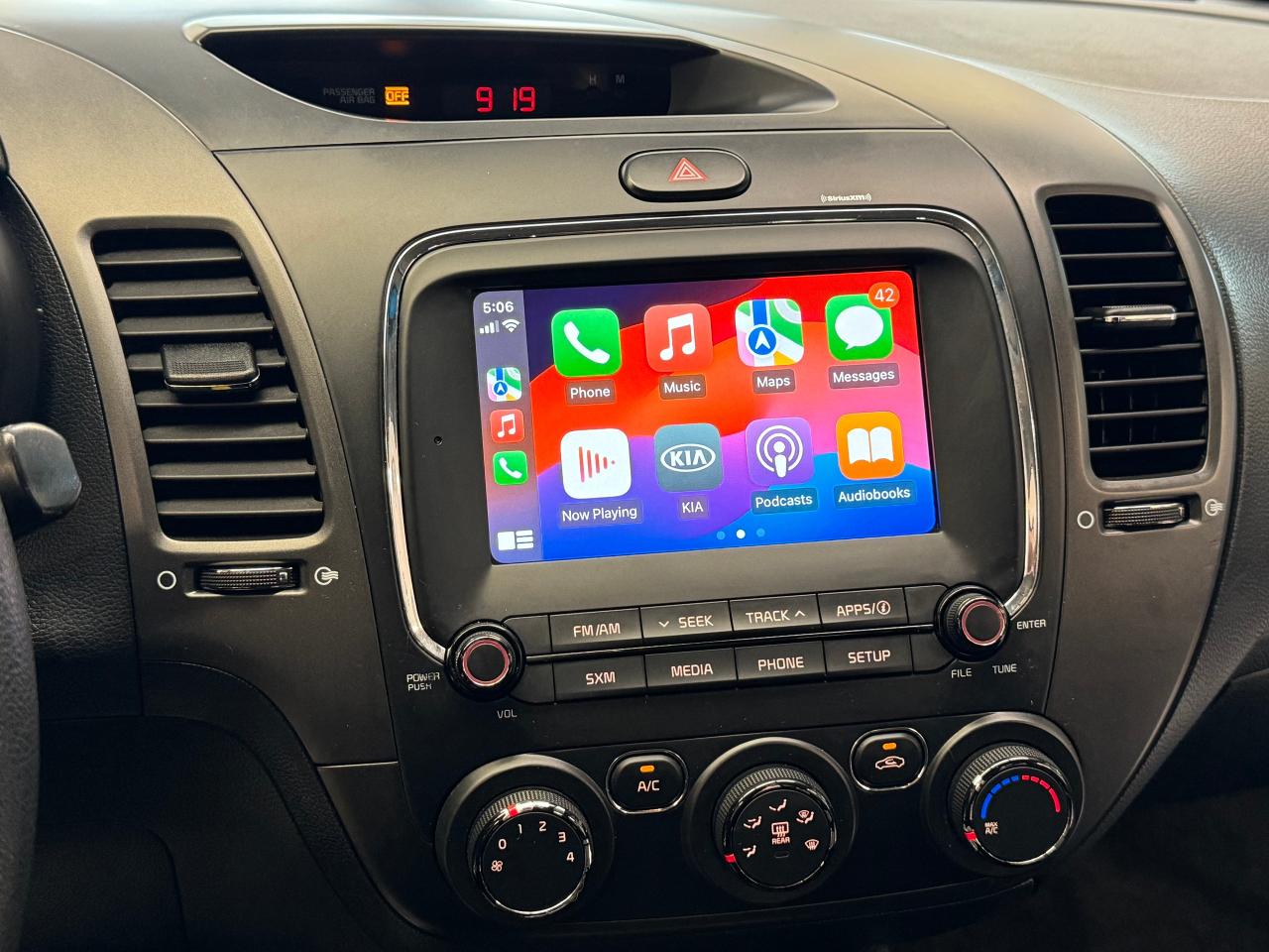 2017 Kia Forte LX+New Tires+Camera+ApplePlay+A/C+Remote Start - Photo #11