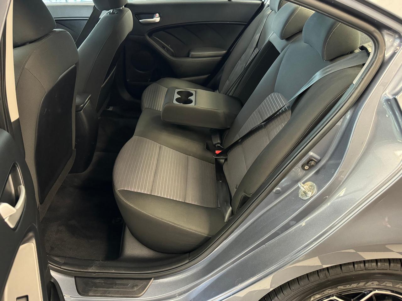 2017 Kia Forte LX+New Tires+Camera+ApplePlay+A/C+Remote Start - Photo #23