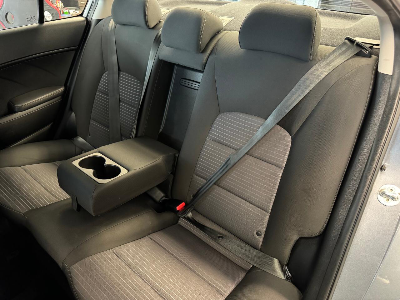 2017 Kia Forte LX+New Tires+Camera+ApplePlay+A/C+Remote Start - Photo #24