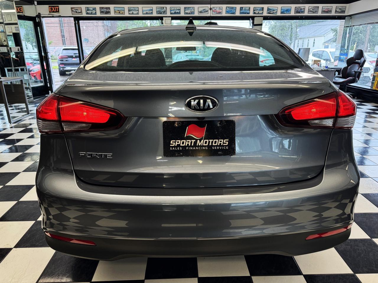 2017 Kia Forte LX+New Tires+Camera+ApplePlay+A/C+Remote Start - Photo #5