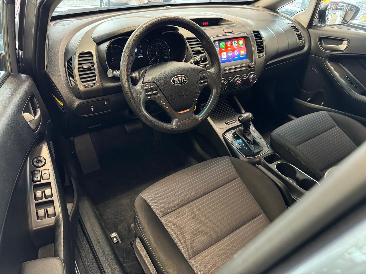 2017 Kia Forte LX+New Tires+Camera+ApplePlay+A/C+Remote Start - Photo #17
