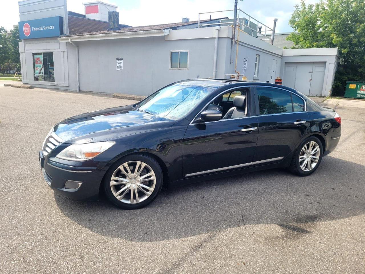 2009 Hyundai Genesis Automatic, 4 door, Leather, Sunroof, good running.