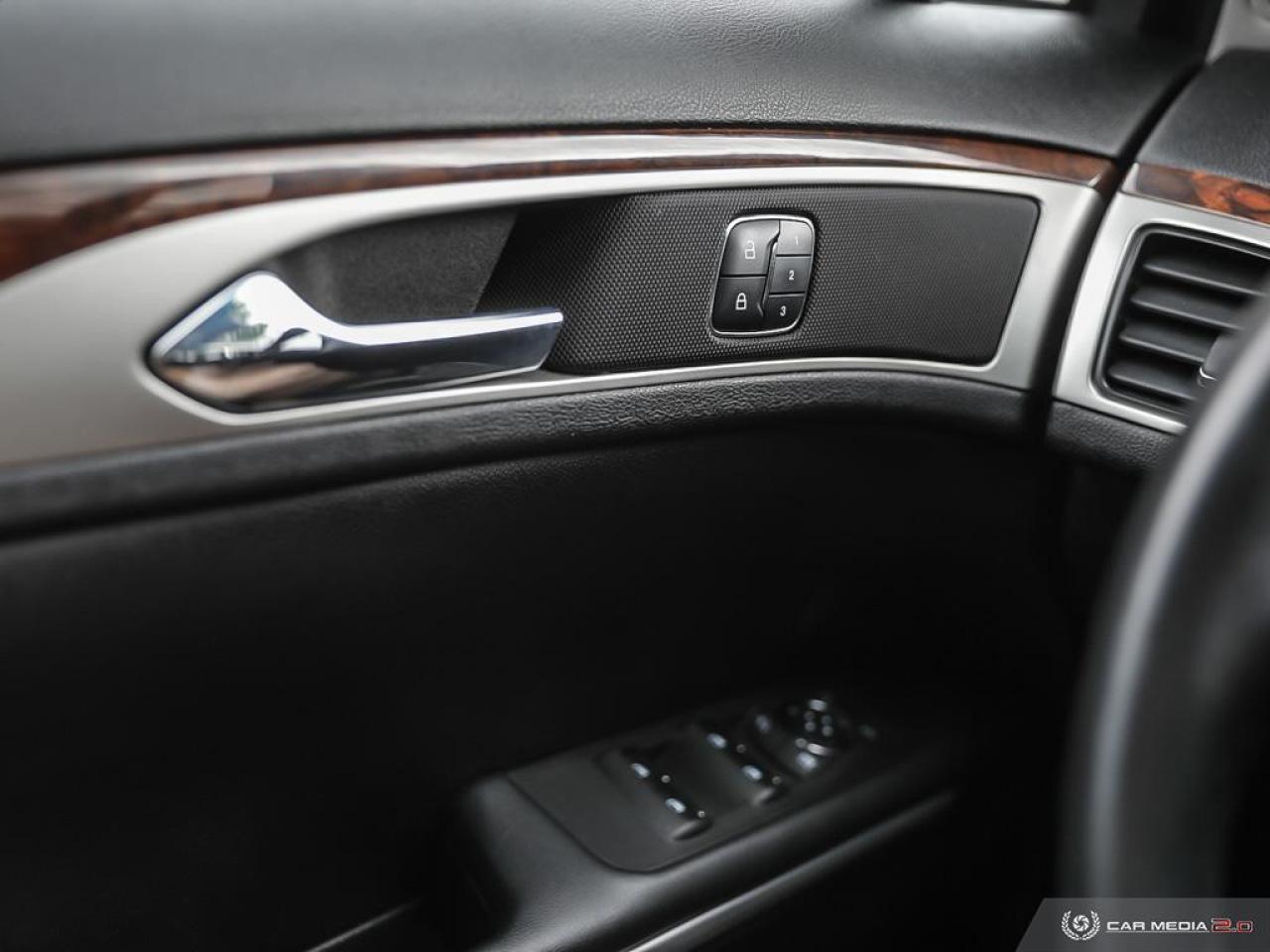 2015 Lincoln MKZ 2.0 Ecoboost Photo