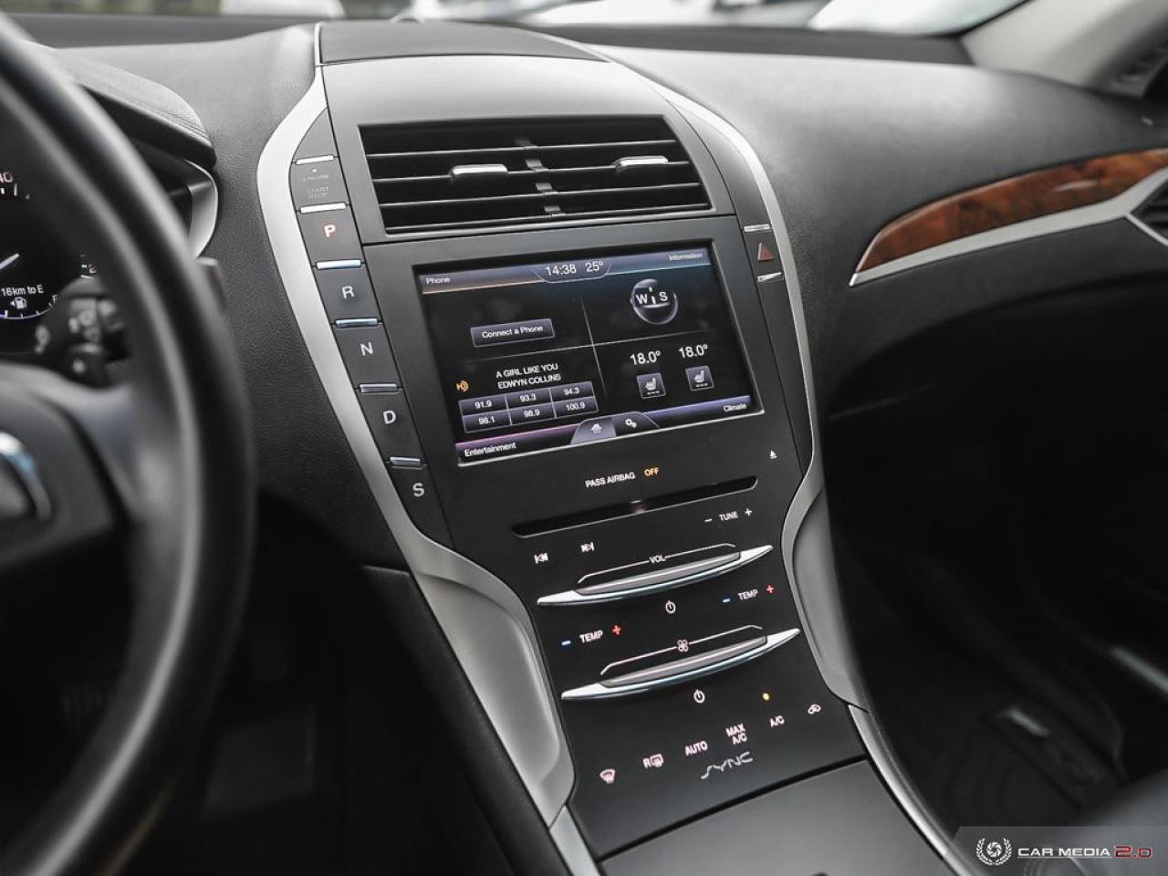 2015 Lincoln MKZ 2.0 Ecoboost Photo