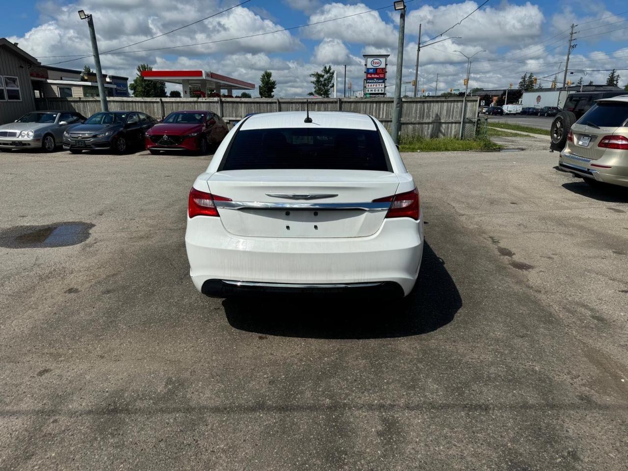 2012 Chrysler 200 LX, 4 CYLINDER, DRIVES GOOD, AS IS - Photo #4