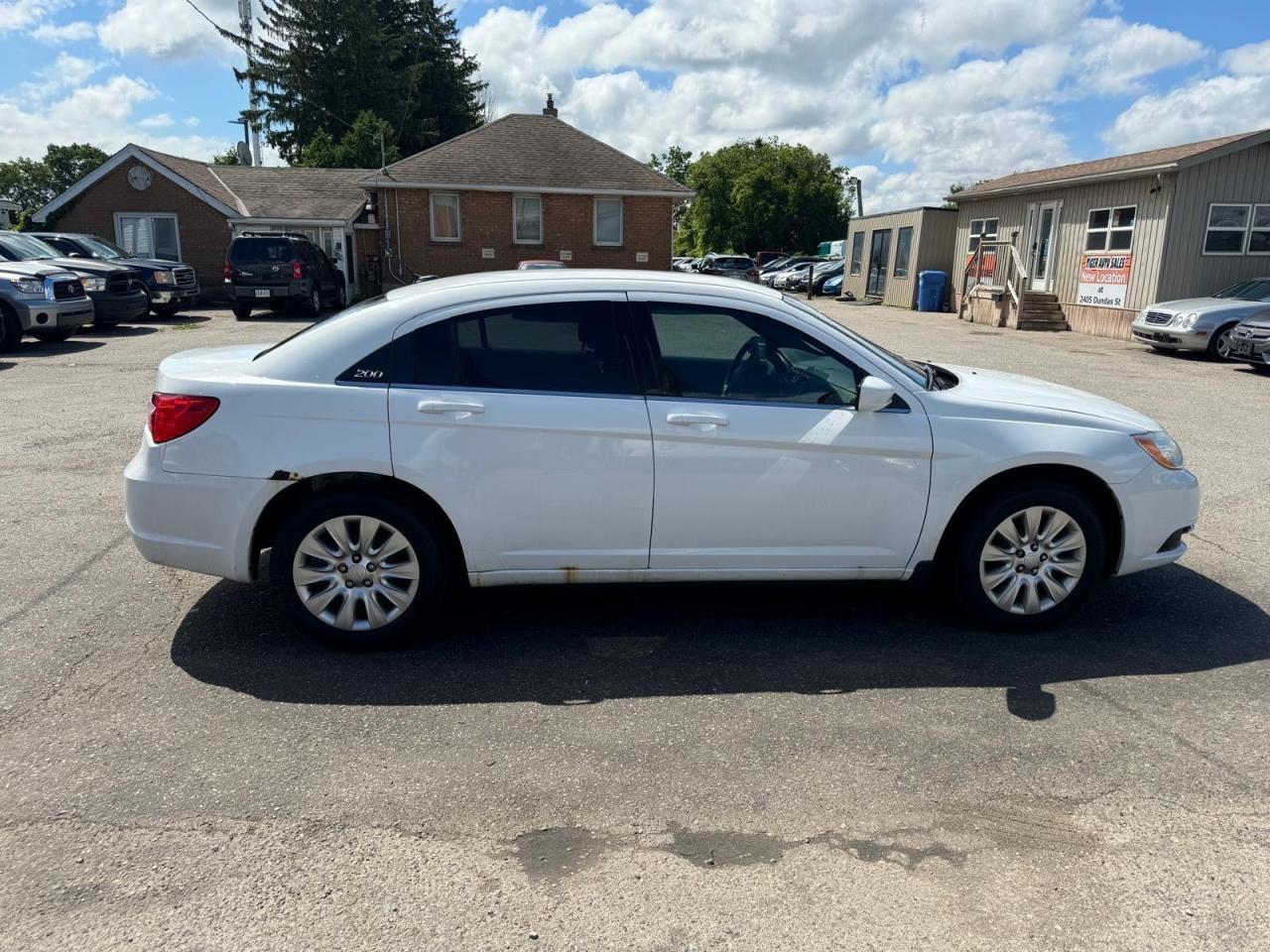 2012 Chrysler 200 LX, 4 CYLINDER, DRIVES GOOD, AS IS - Photo #6