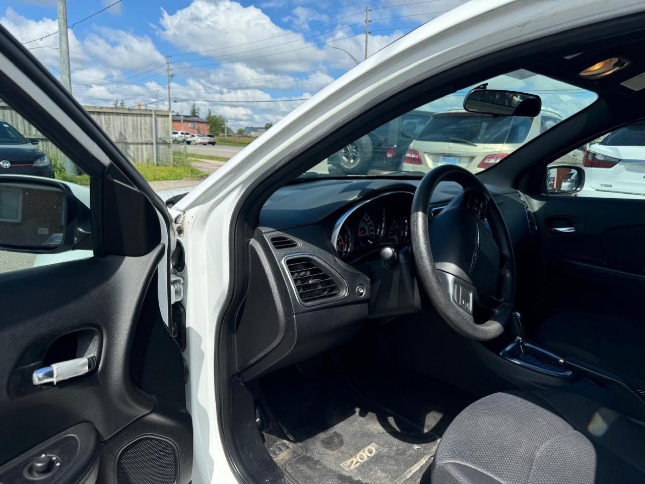 2012 Chrysler 200 LX, 4 CYLINDER, DRIVES GOOD, AS IS - Photo #9