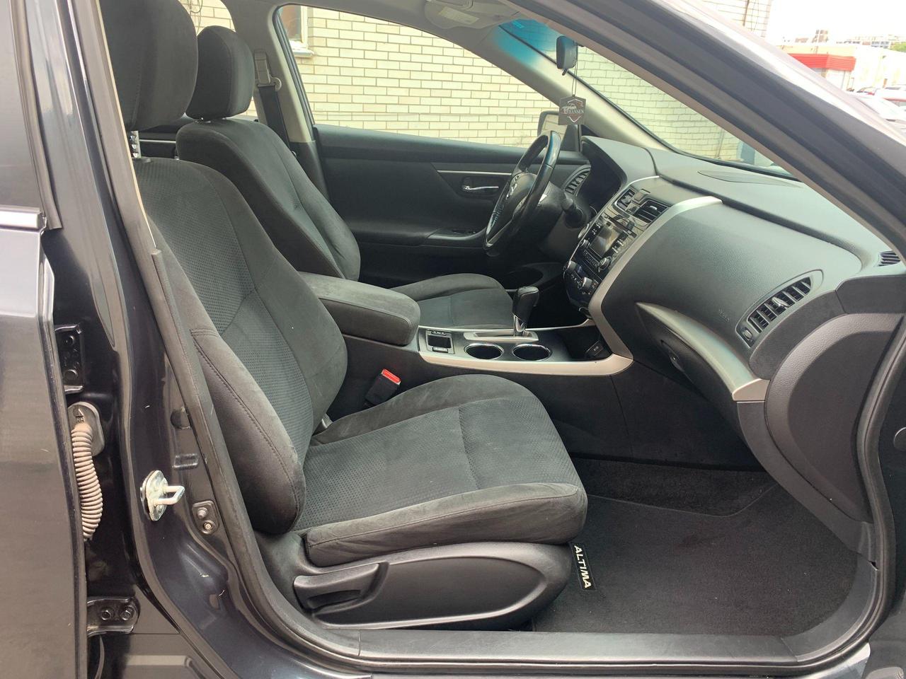 2015 Nissan Altima 2.5 S Photo