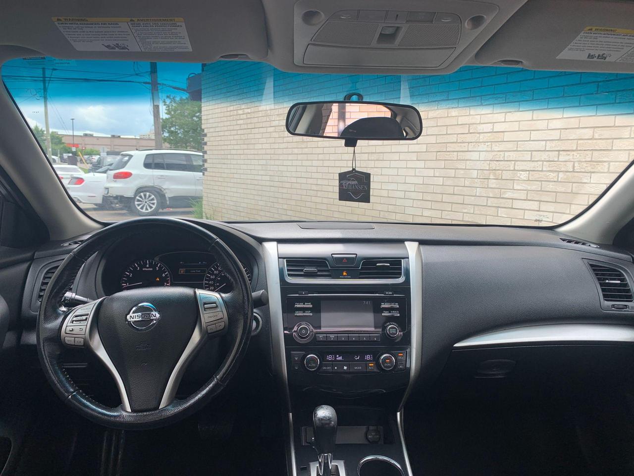 2015 Nissan Altima 2.5 S Photo