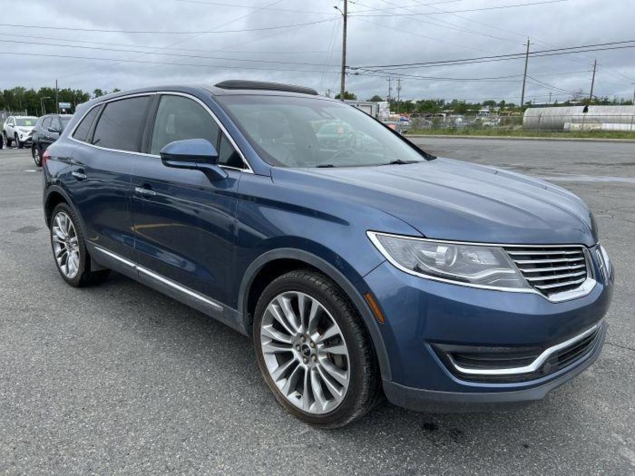 2018 Lincoln MKX AWD - Photo #2