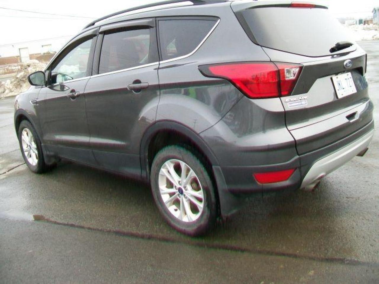2019 Ford Escape SEL ECO BOOST - Photo #4