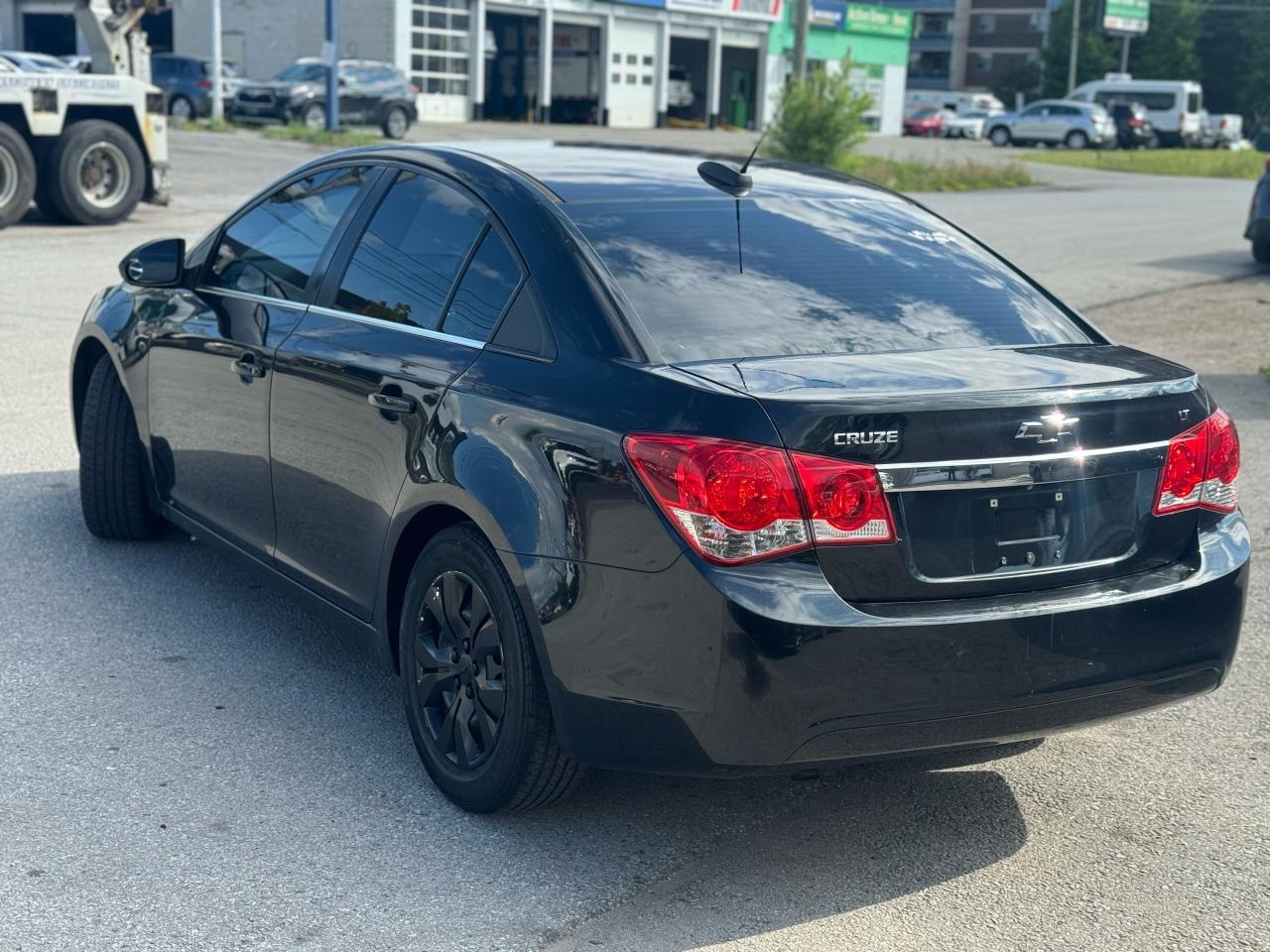 2016 Chevrolet Cruze LT - Photo #6