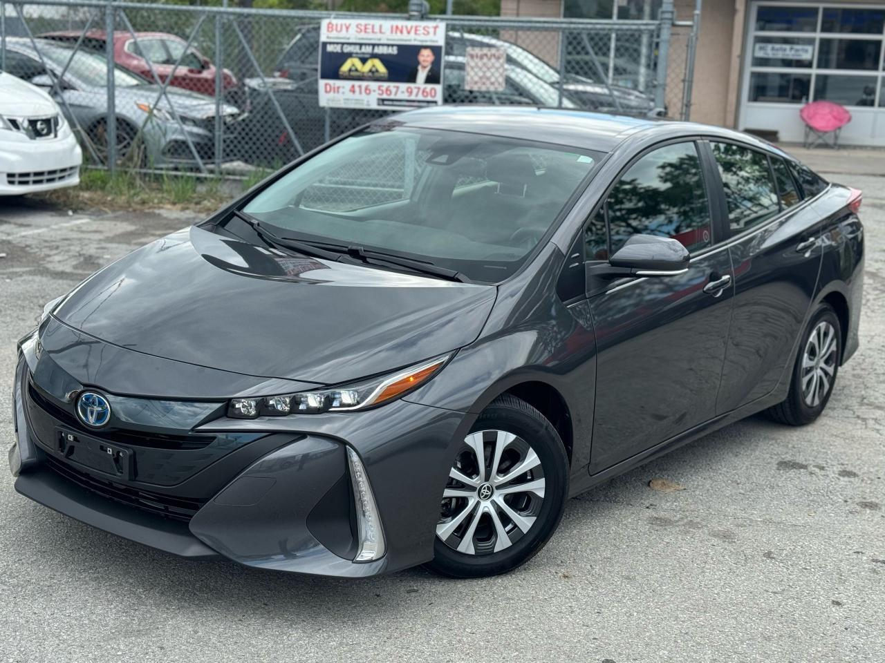 2022 Toyota Prius  - Photo #7