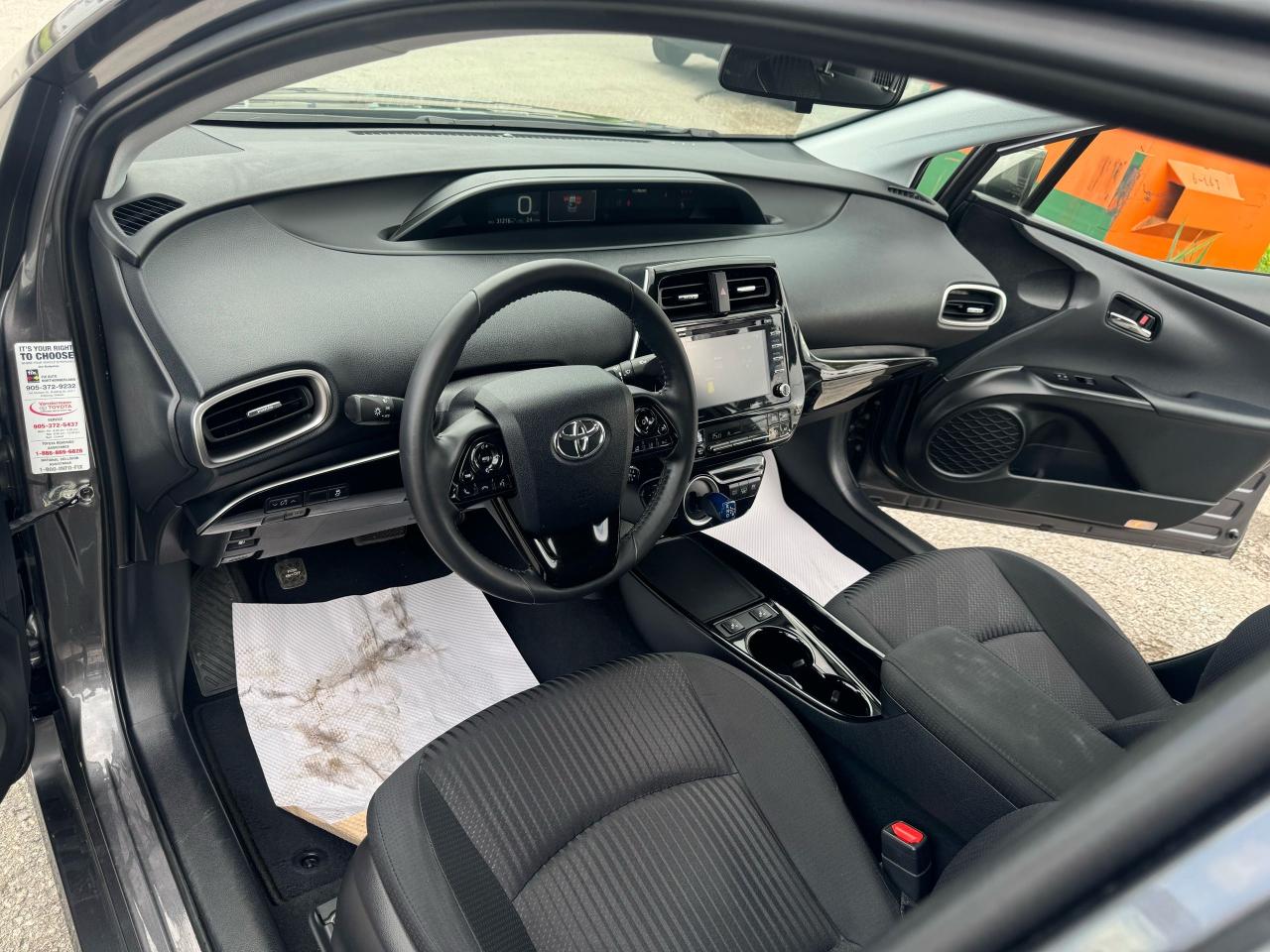 2022 Toyota Prius  - Photo #13