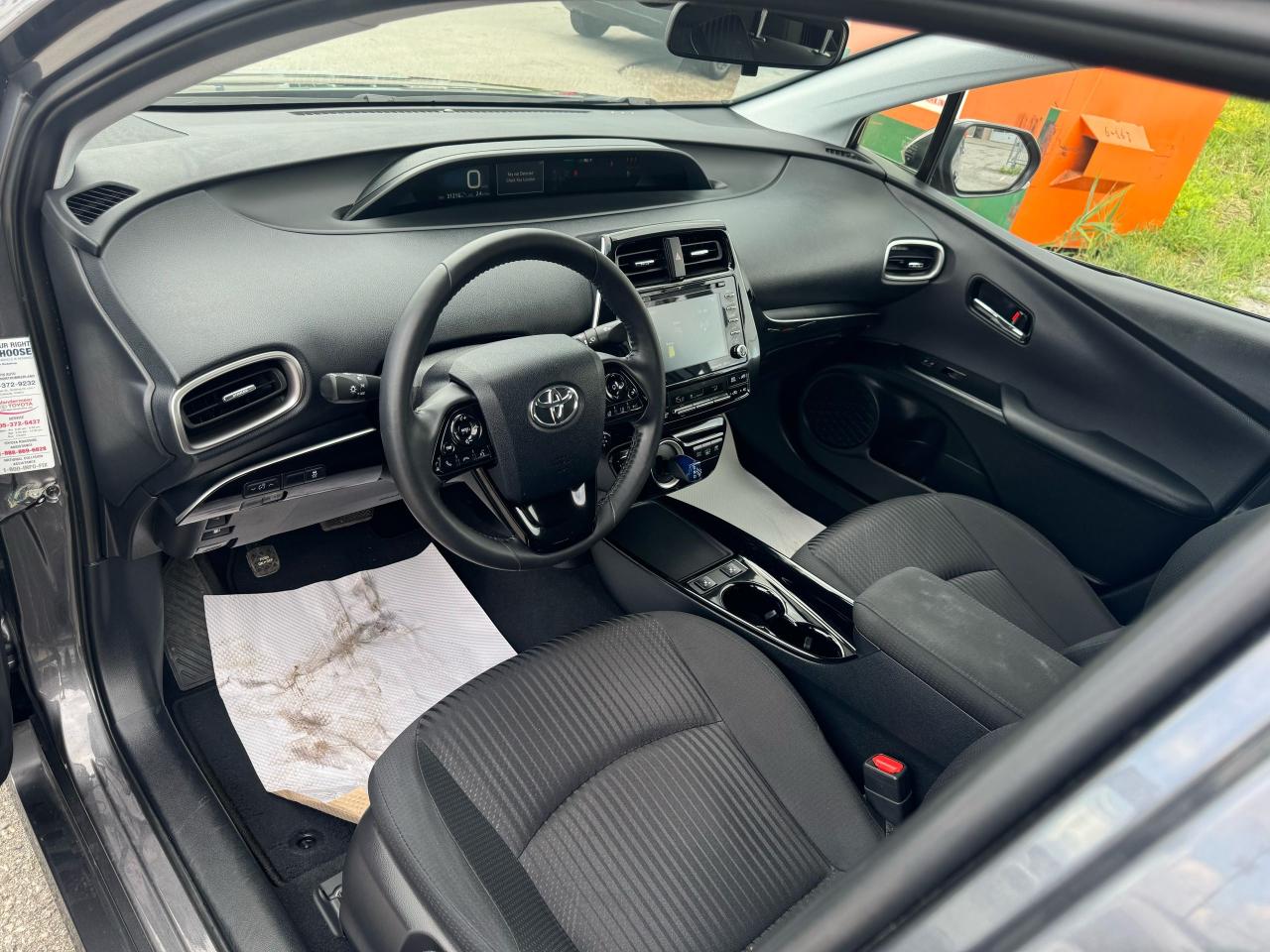2022 Toyota Prius  - Photo #11