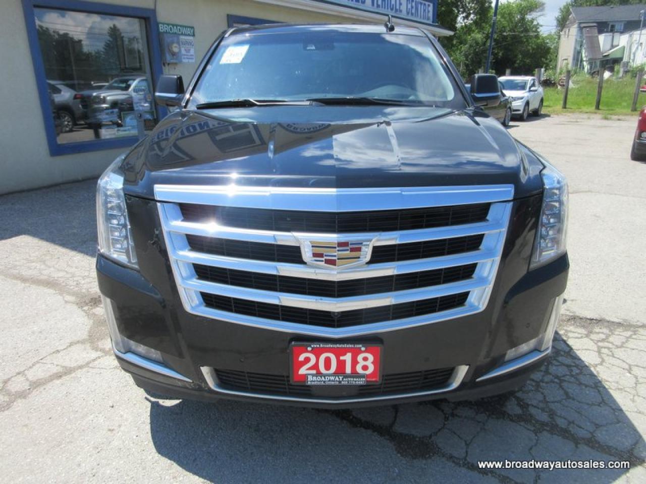 2018 Cadillac Escalade LOADED PREMIUM-MODEL 7 PASSENGER 6.2L - V8.. 4X4.. CAPTAINS.. 3RD ROW.. NAVIGATION.. DVD PLAYER.. SUNROOF.. LEATHER.. HEATED SEATS & WHEEL.. Photo3