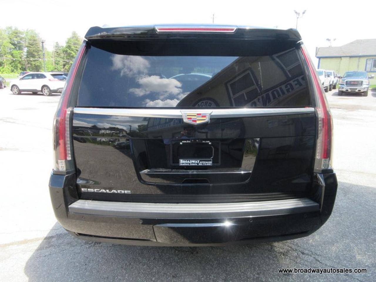 2018 Cadillac Escalade LOADED PREMIUM-MODEL 7 PASSENGER 6.2L - V8.. 4X4.. CAPTAINS.. 3RD ROW.. NAVIGATION.. DVD PLAYER.. SUNROOF.. LEATHER.. HEATED SEATS & WHEEL.. Photo