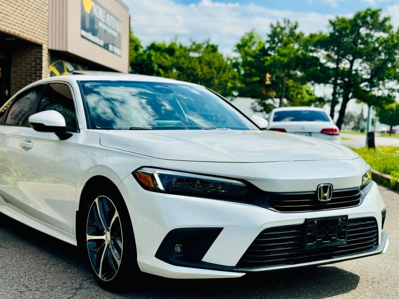 2024 Honda Civic Touring Photo4