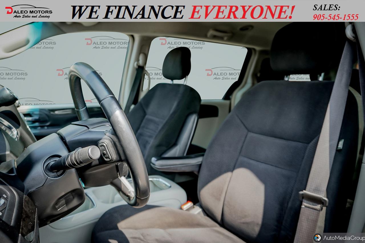 2015 Dodge Grand Caravan 4dr Wgn Crew / 7 PASS / WOOD TRIM Photo