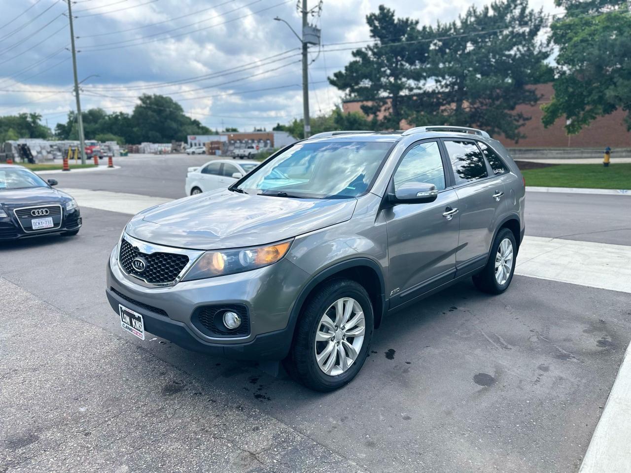 Used 2011 Kia Sorento LX w/3rd Row for sale in Waterloo, ON