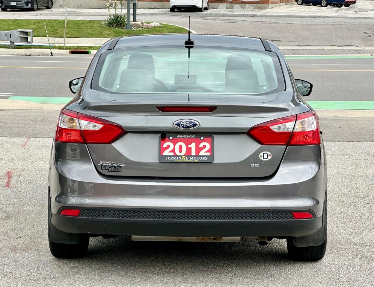 2012 Ford Focus  Photo3