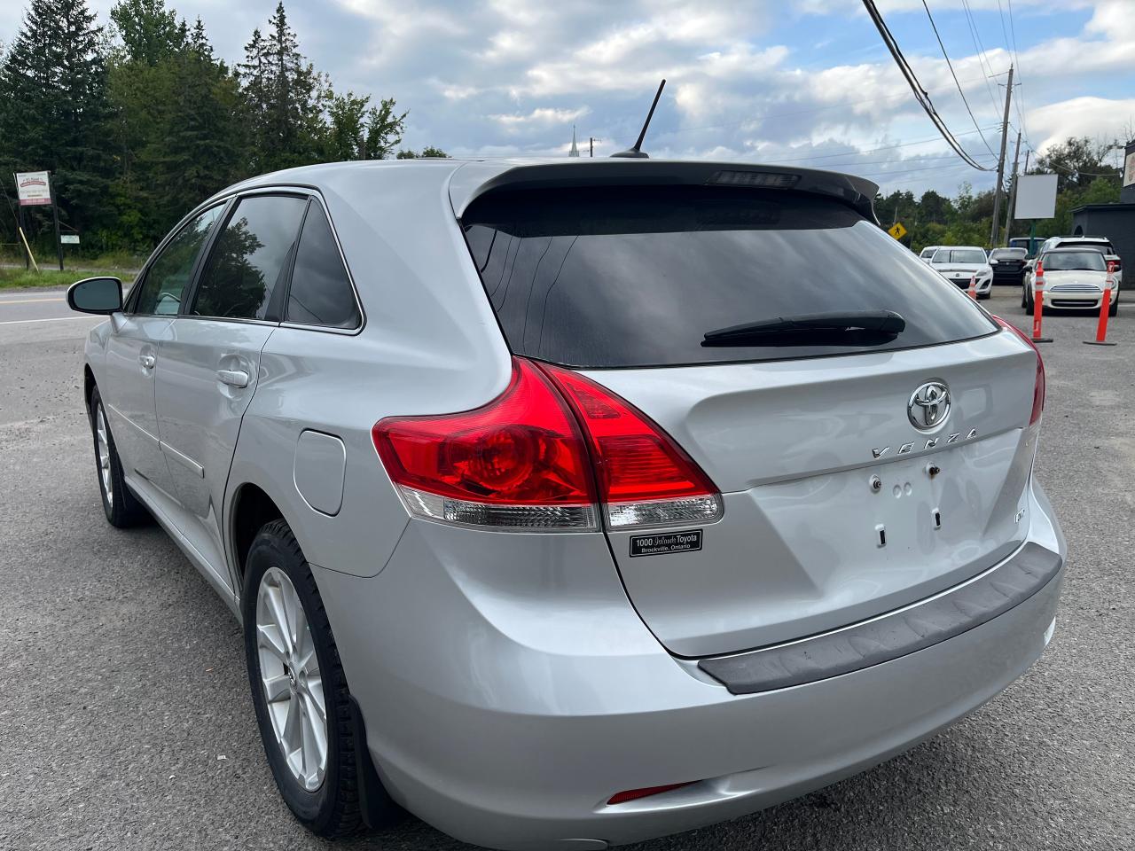2011 Toyota Venza Base AWD - Photo #6