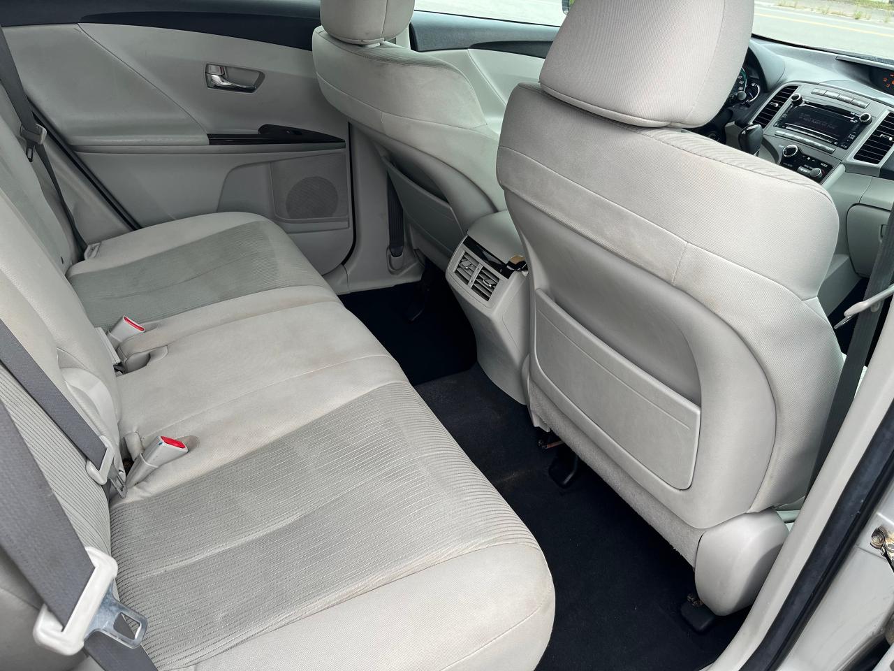 2011 Toyota Venza Base AWD - Photo #12