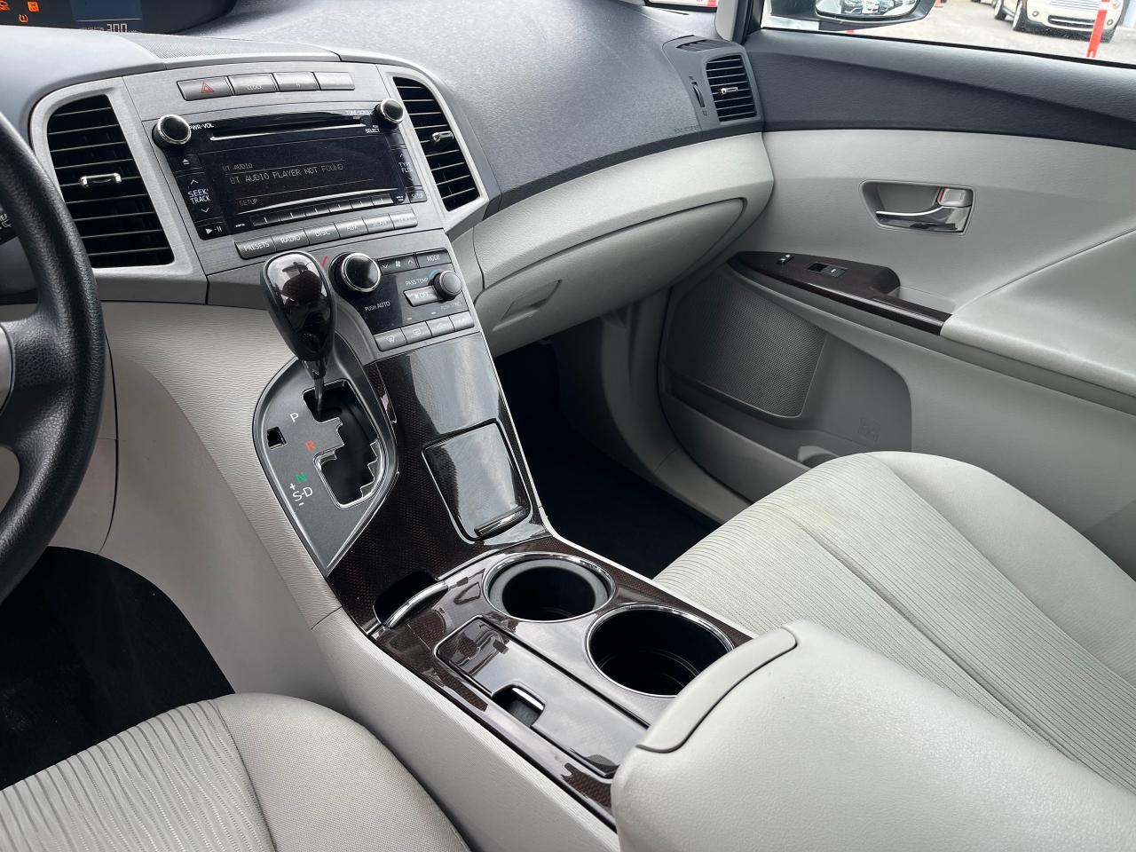 2011 Toyota Venza Base AWD - Photo #8