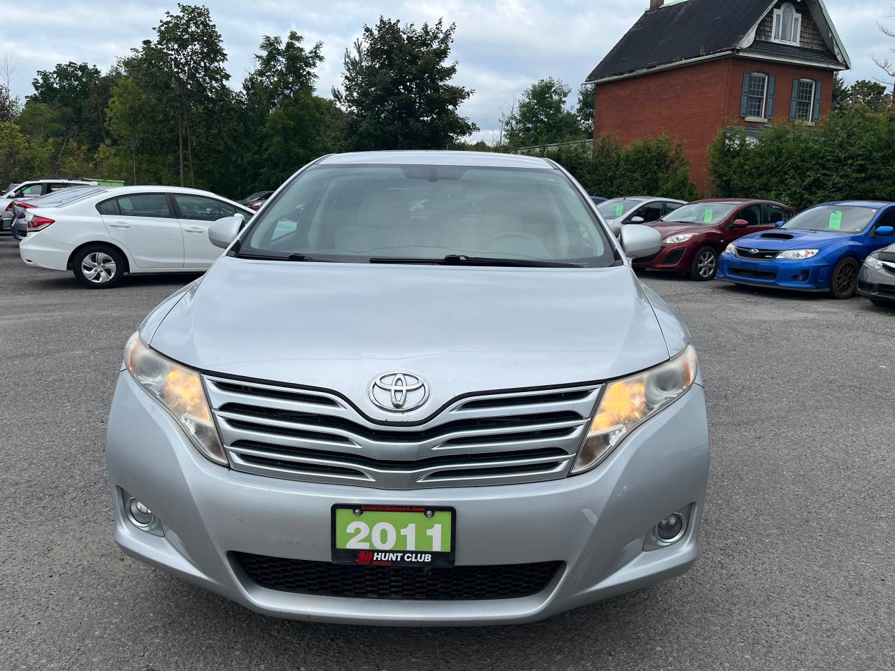 2011 Toyota Venza Base AWD - Photo #2