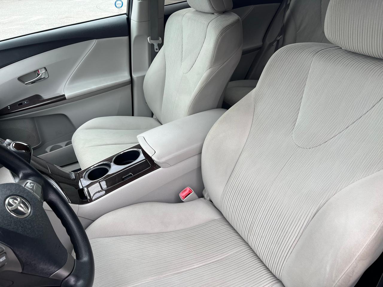 2011 Toyota Venza Base AWD - Photo #7