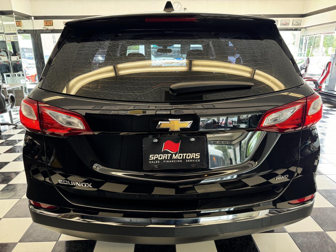 2018 Chevrolet Equinox LS AWD+Camera+ApplePlay+Remote Start+ACCIDENT FREE - Photo #4