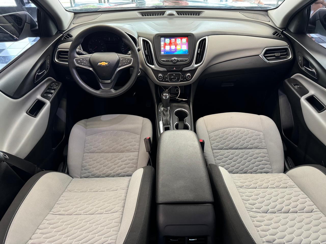 2018 Chevrolet Equinox LS AWD+Camera+ApplePlay+Remote Start+ACCIDENT FREE - Photo #2