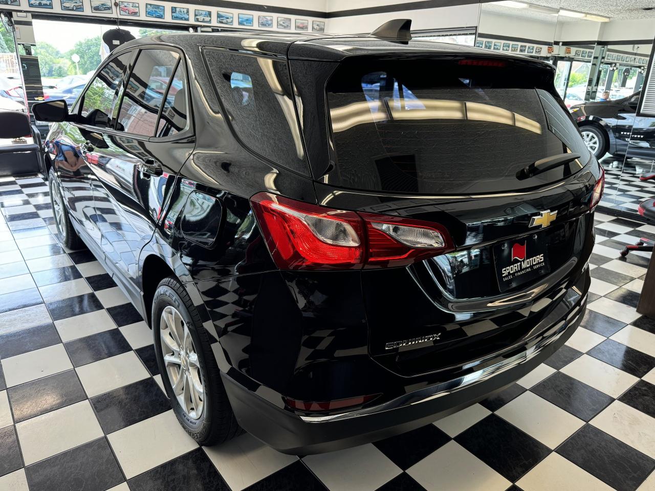 2018 Chevrolet Equinox LS AWD+Camera+ApplePlay+Remote Start+ACCIDENT FREE - Photo #3