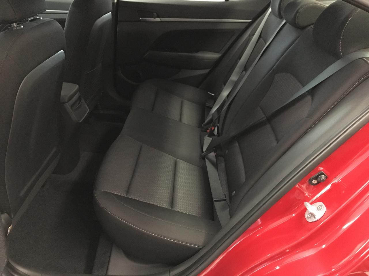 2017 Hyundai Elantra GL+ApplePlay+BSM+Camera+Heated Seats+ACCIDENT FREE - Photo #25